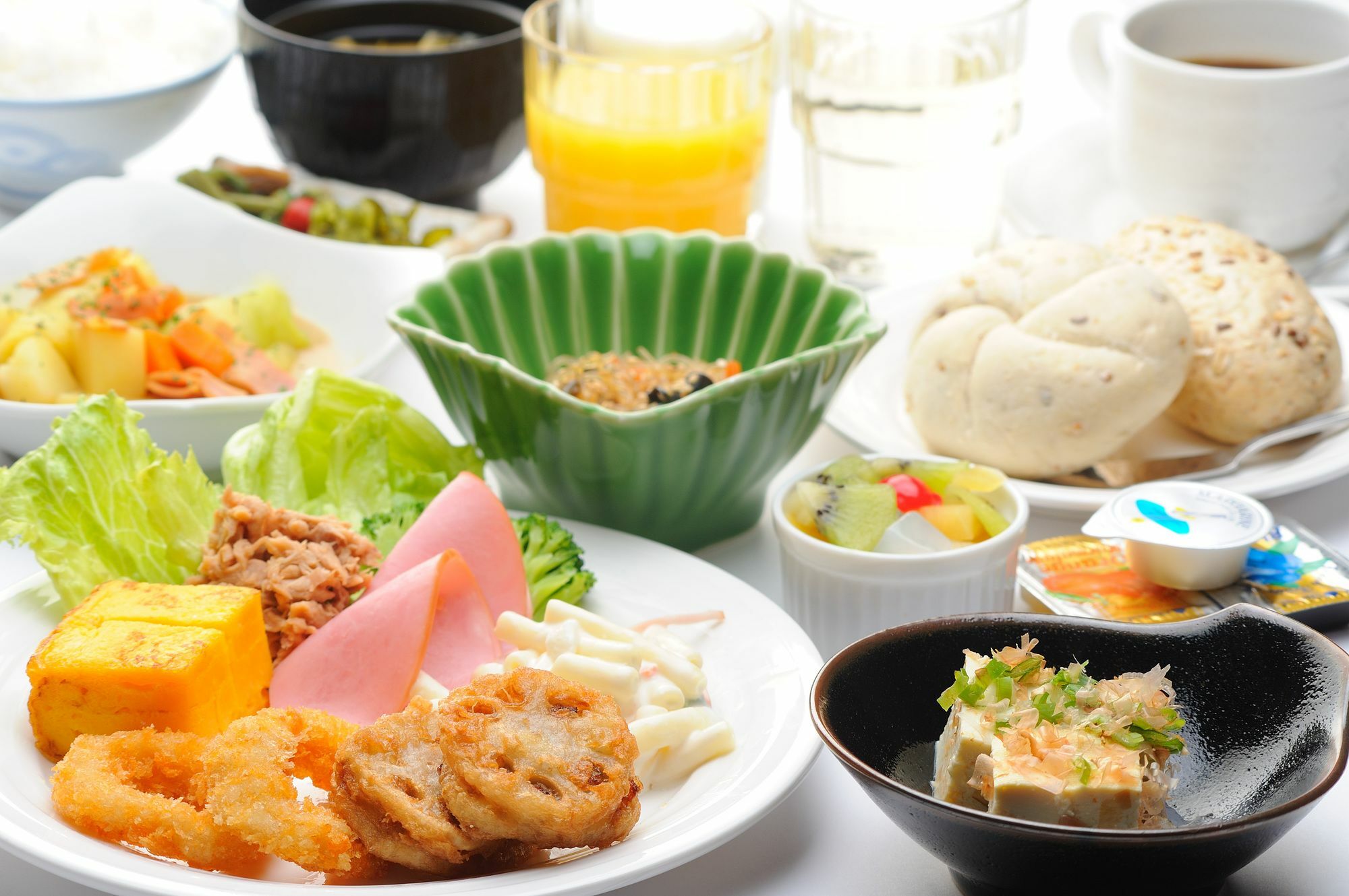Route-inn Court Hotel 3*